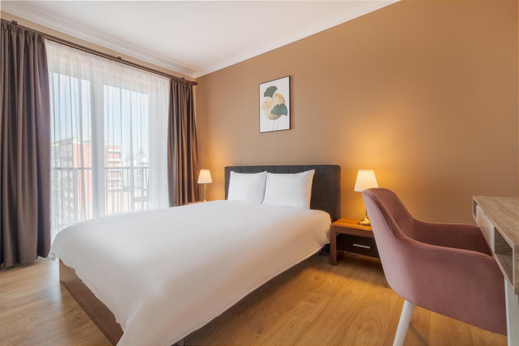 Warm Flat Apartment Oradea Bagian luar foto