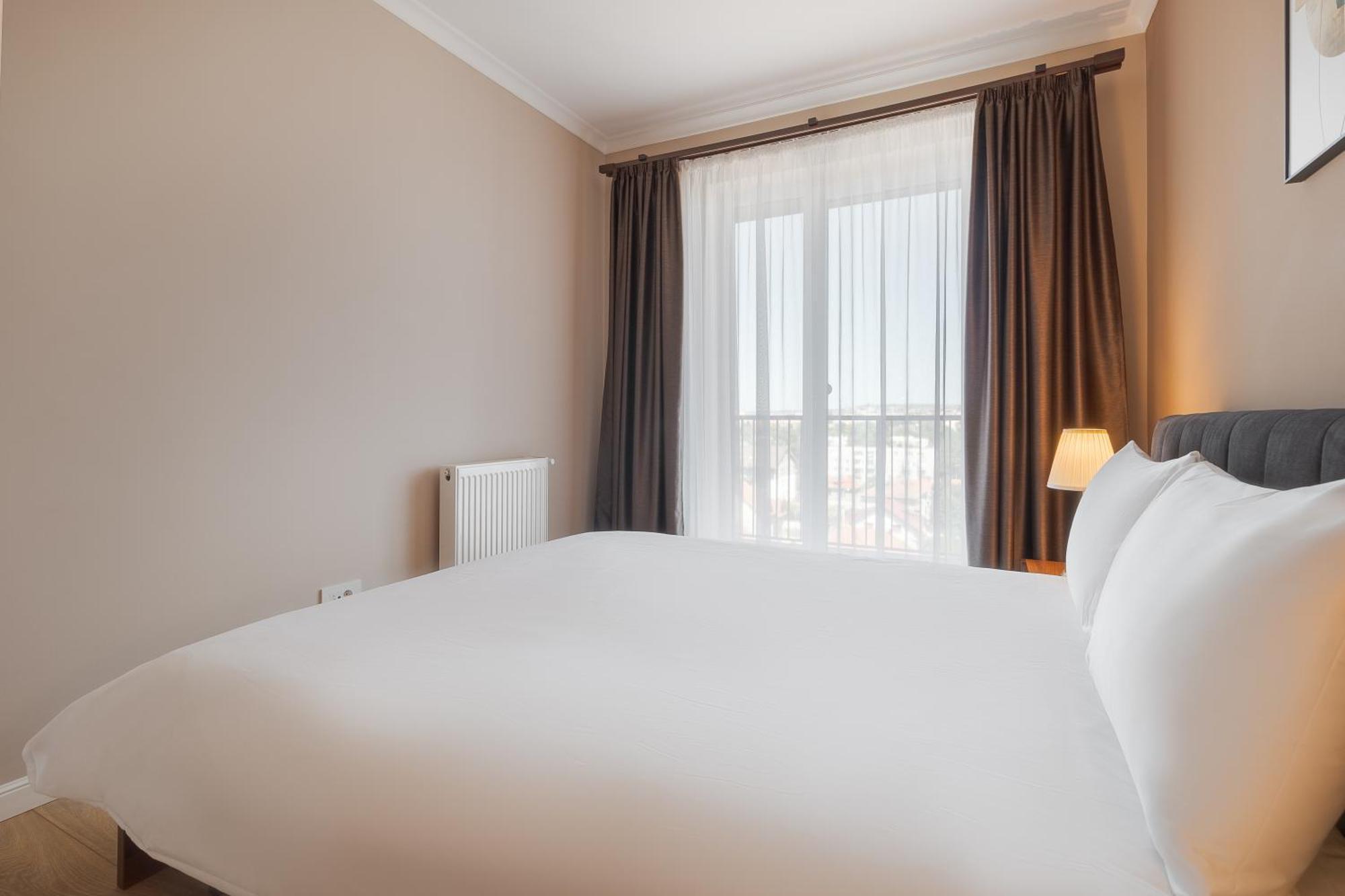 Warm Flat Apartment Oradea Bagian luar foto