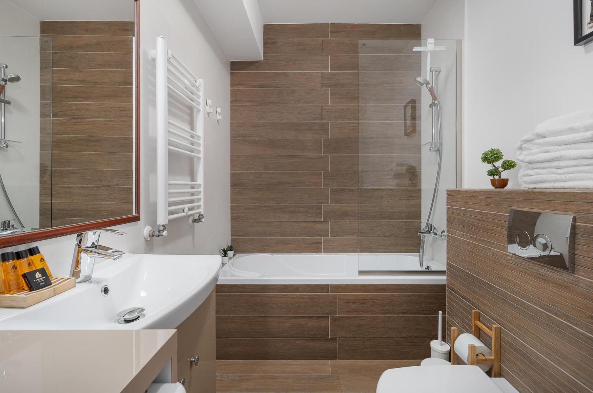 Warm Flat Apartment Oradea Bagian luar foto